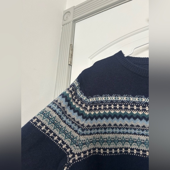 J. Crew 100% Lamb Wool Fairisle Nordic Scandinavian Crewneck Sweater size medium - Picture 8 of 14